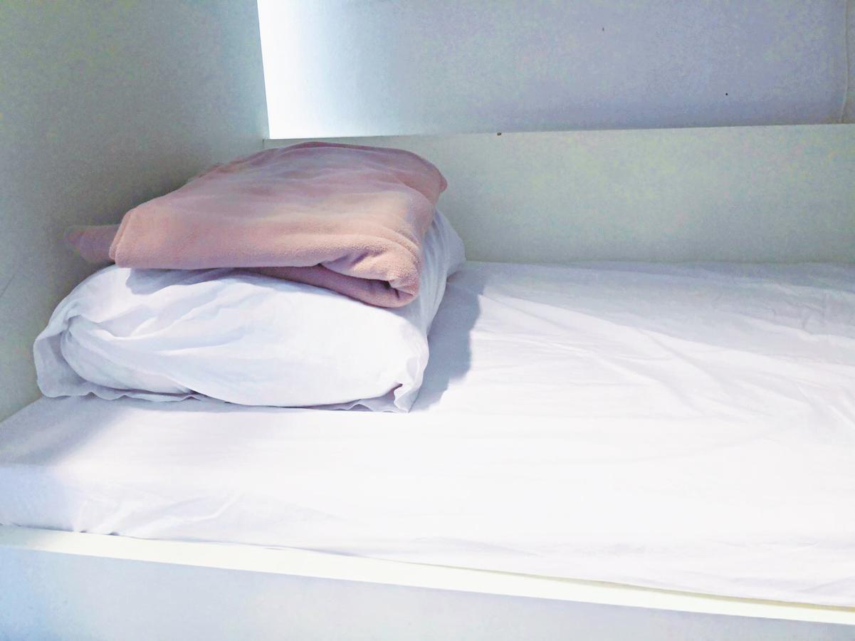17You Inn Hostel Bangkok Extérieur photo