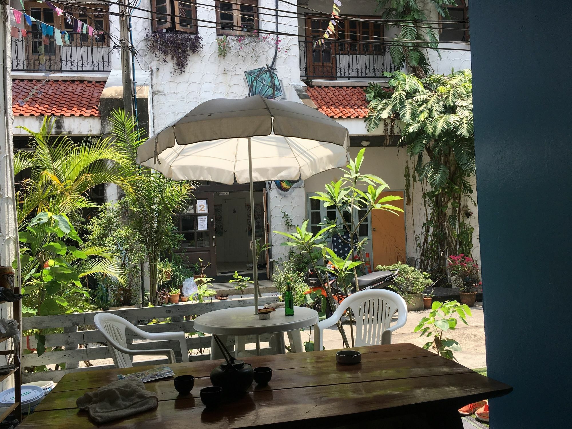 17You Inn Hostel Bangkok Extérieur photo